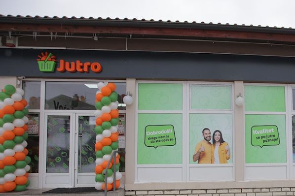 Metro launches new store franchise in Serbia