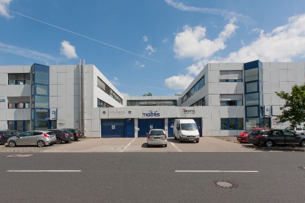 Peakside acquires Frankfurt industrial asset (DE)