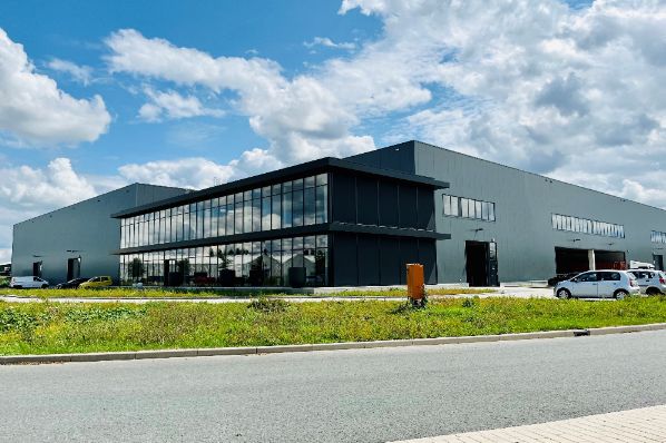 Crossbay acquires three distribution centres in the Netherlands