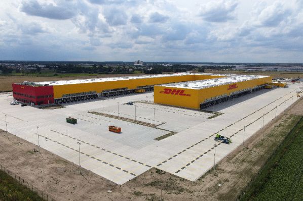 Panattoni completes logistics centre for DHL Parcel Robakow (PL)