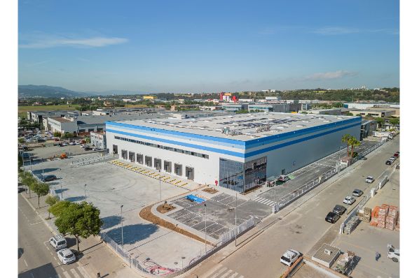 AEW acquired two logistics assets in Granollers (ES)