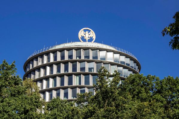 NAS Invest purchased Stadtparkturm office in Hamburg-Winterhude (DE)