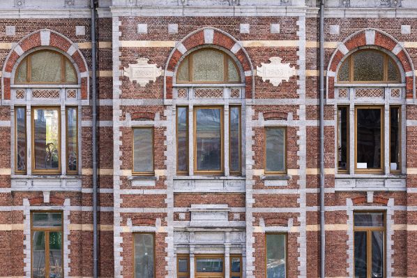 Vet School in Anderlecht transformed into high-end housing (BE)