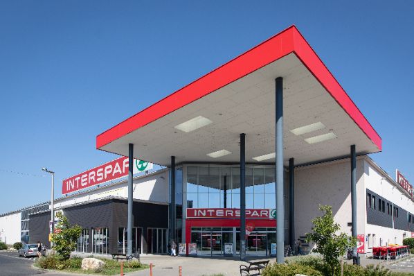 Unione acquired two Interspar units in Nyiregyhaza and Zalaegerszeg (HU)