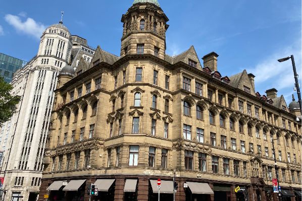 AM ALPHA has improved 196 Deansgate in Manchester (GB)