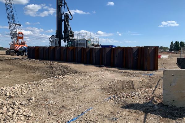 VIVID constructs sea wall defence at Victory Quay (GB)