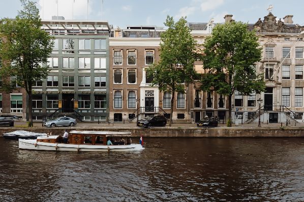 infinitSpace opened new flexible workspace in Amsterdam (NL)