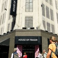 Sports Direct acquires House of Fraser €100.3m (GB)