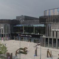 Warsaw's new retail destination opens its doors (PL)