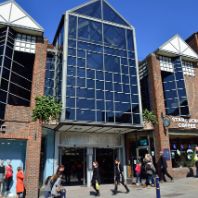 Redevco acquires Guildford shopping arcade for €13.4m (GB)