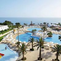 Blackstone acquires Greek hotel portfolio for €179m