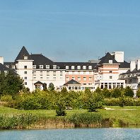 Benson Elliot and Schroders acquire €240m Disneyland Paris hotel portfolio (FR)