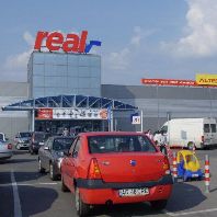 SCP Group acquires Real hypermarket portfolio (DE)