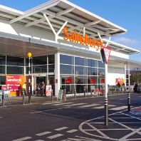 BA and Supermarket Income REIT to buy €114.4m stake in Sainsbury's portfolio (GB)