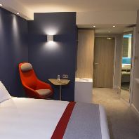 Holiday Inn Express unveils new UK hotel