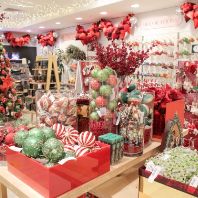 Selfridges unveils its sustainable Christmas Shop (GB)