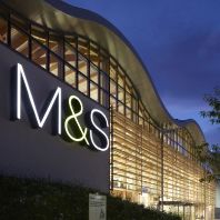 M&S outlines plans for clothing and home sections reopening (GB)