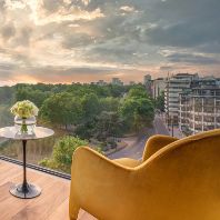 Four Seasons reopens London Park Lane hotel (GB)