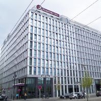 Schroders Capital acquires major hotel complex in Berlin (DE)