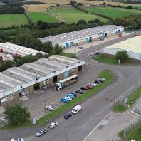 Barwood Capital and Caisson Investment buy two industrial estates (GB)